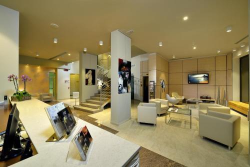 Carlton Aparthotel 3*