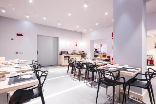 Carlton Aparthotel 3*